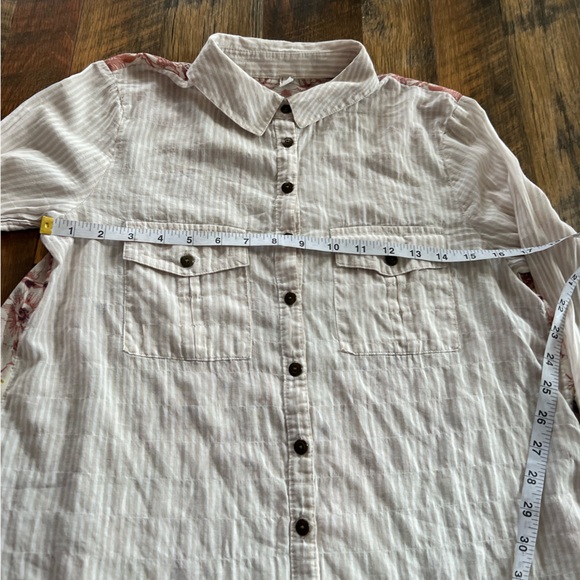 Free People Floral Back Button-Down Top - Picture 5 of 9